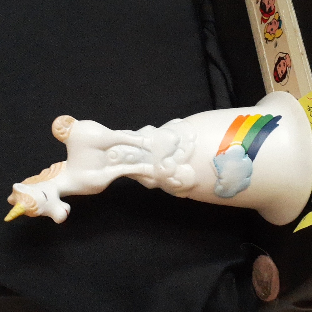 🦄 Unicorn Standing Relaxed Rainbow Bell 1980's Taiwan Medium Tongue